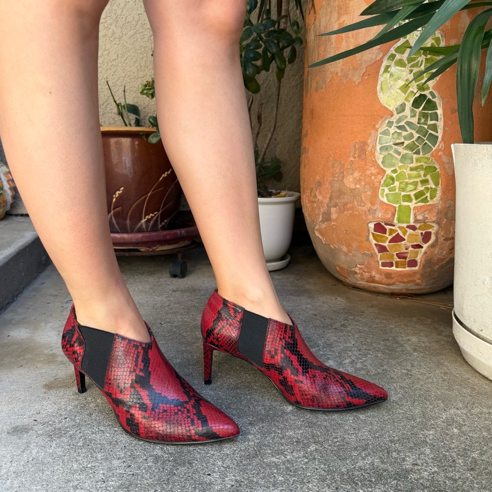 Rag & Bone Dark Red and Black All Leather Heeled Booties - Picture 6 of 14